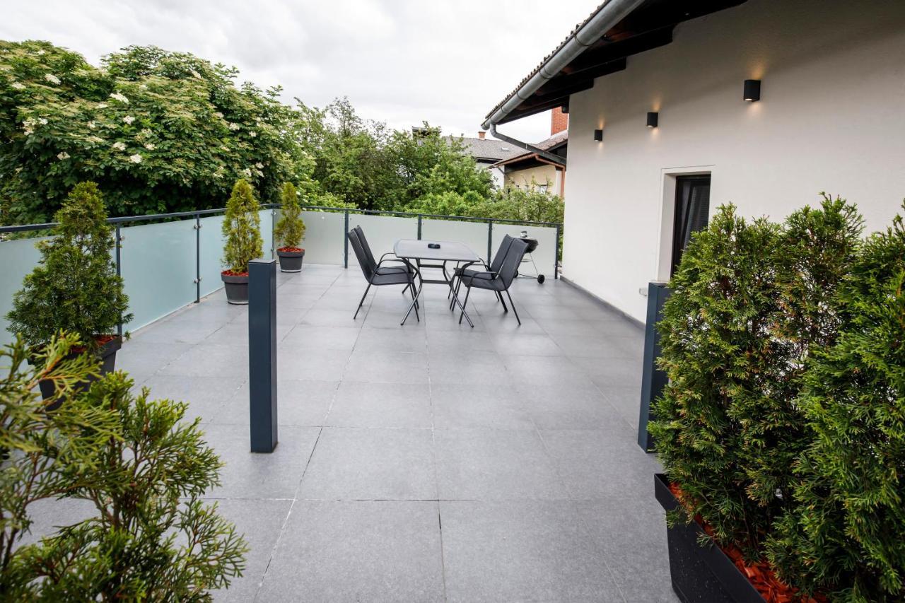 Apartments Vila Apolonia ليوبليانا المظهر الخارجي الصورة